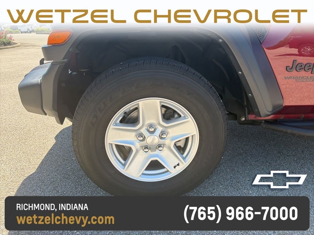 Used 2021 Red Jeep Sport S image 10
