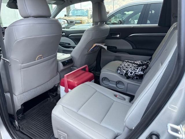 Used 2019 Silver Toyota Limited image 6