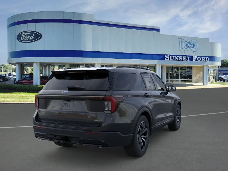 New 2026 Agate Black Metallic Ford ST-Line image 8