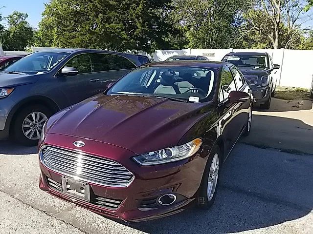 Used 2013 Red Ford SE image 10
