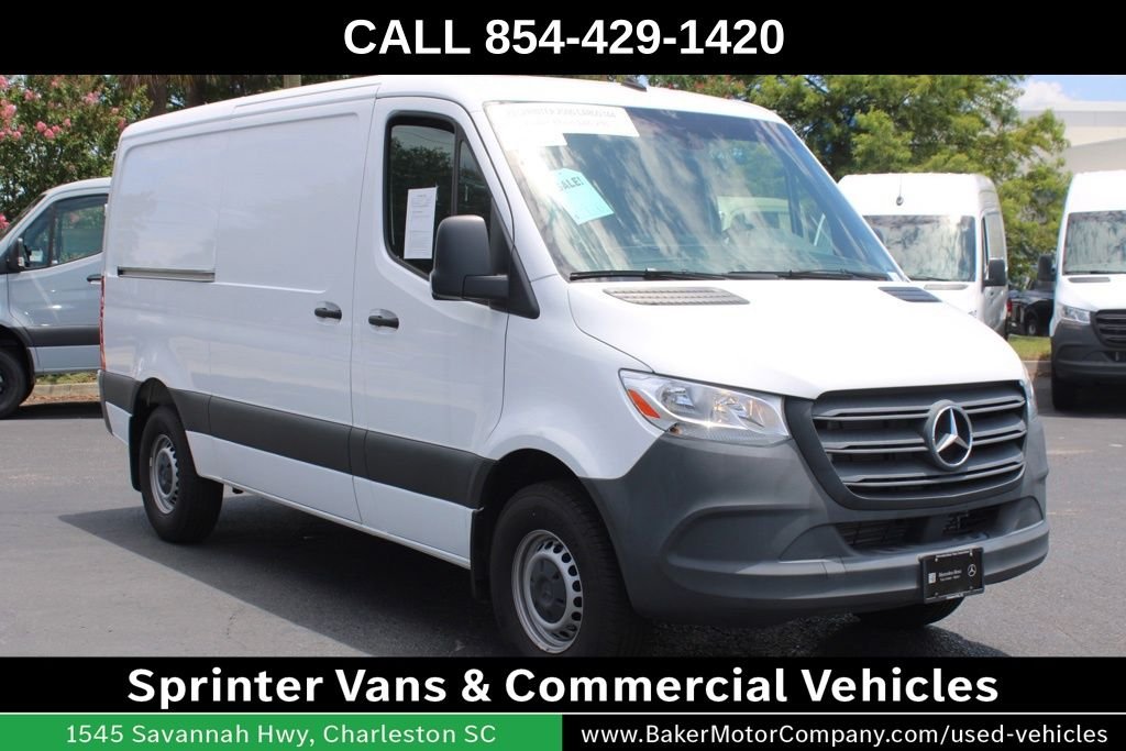 Used 2023 White Mercedes-Benz Cargo 144 WB image 4