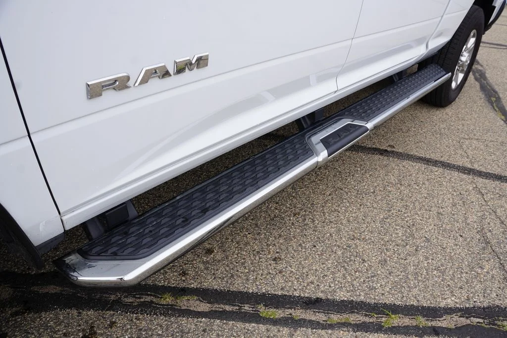 Certified Used 2026 Bright White Clearcoat Ram Big Horn image 14