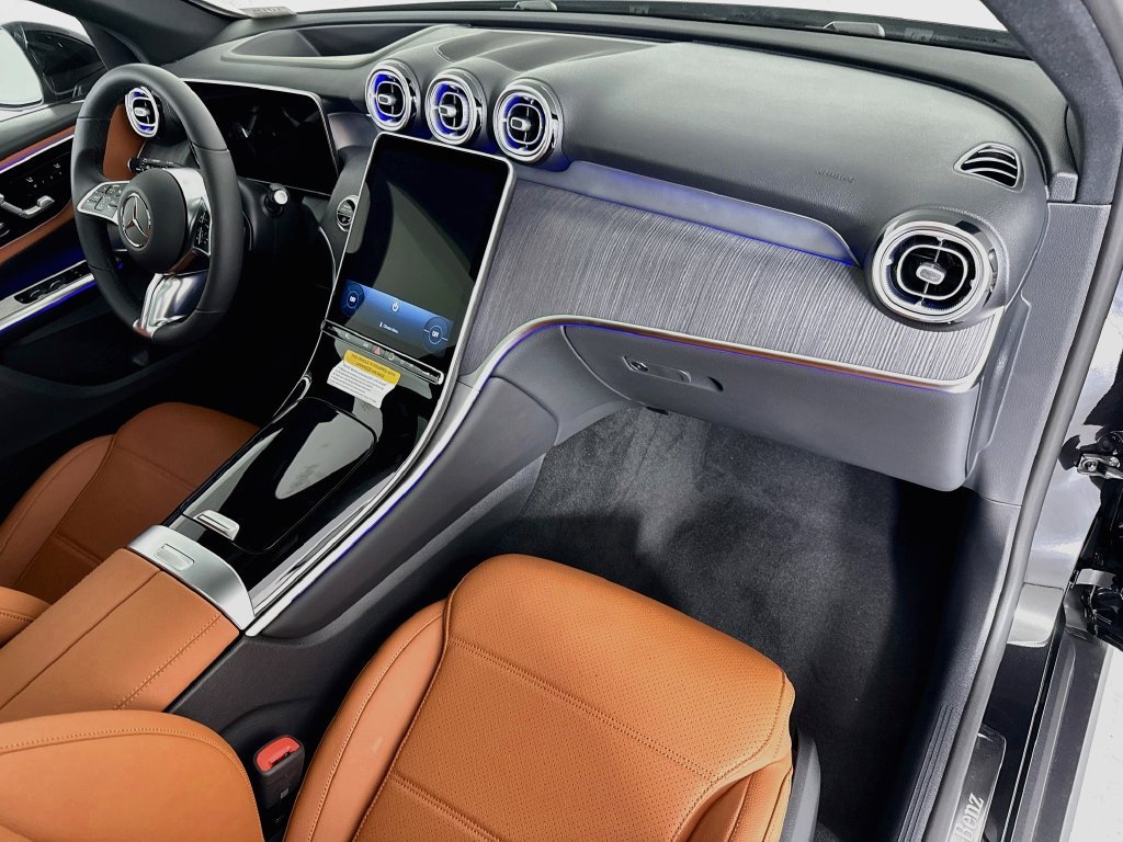 New 2027 Obsidian Black Metallic Mercedes-Benz GLC 300 image 18