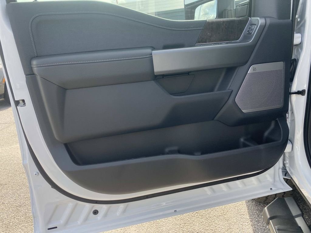 New 2026 Oxford White Ford F-250® Lariat® image 11