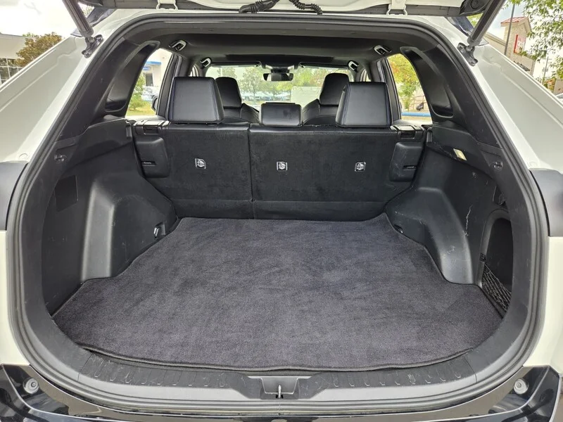 Used 2022 WHITE TOYOTA XSE image 15