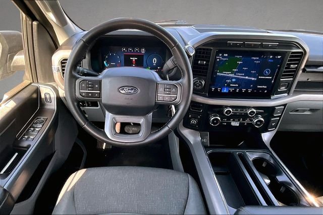 Used 2024 Gray Ford XLT image 3