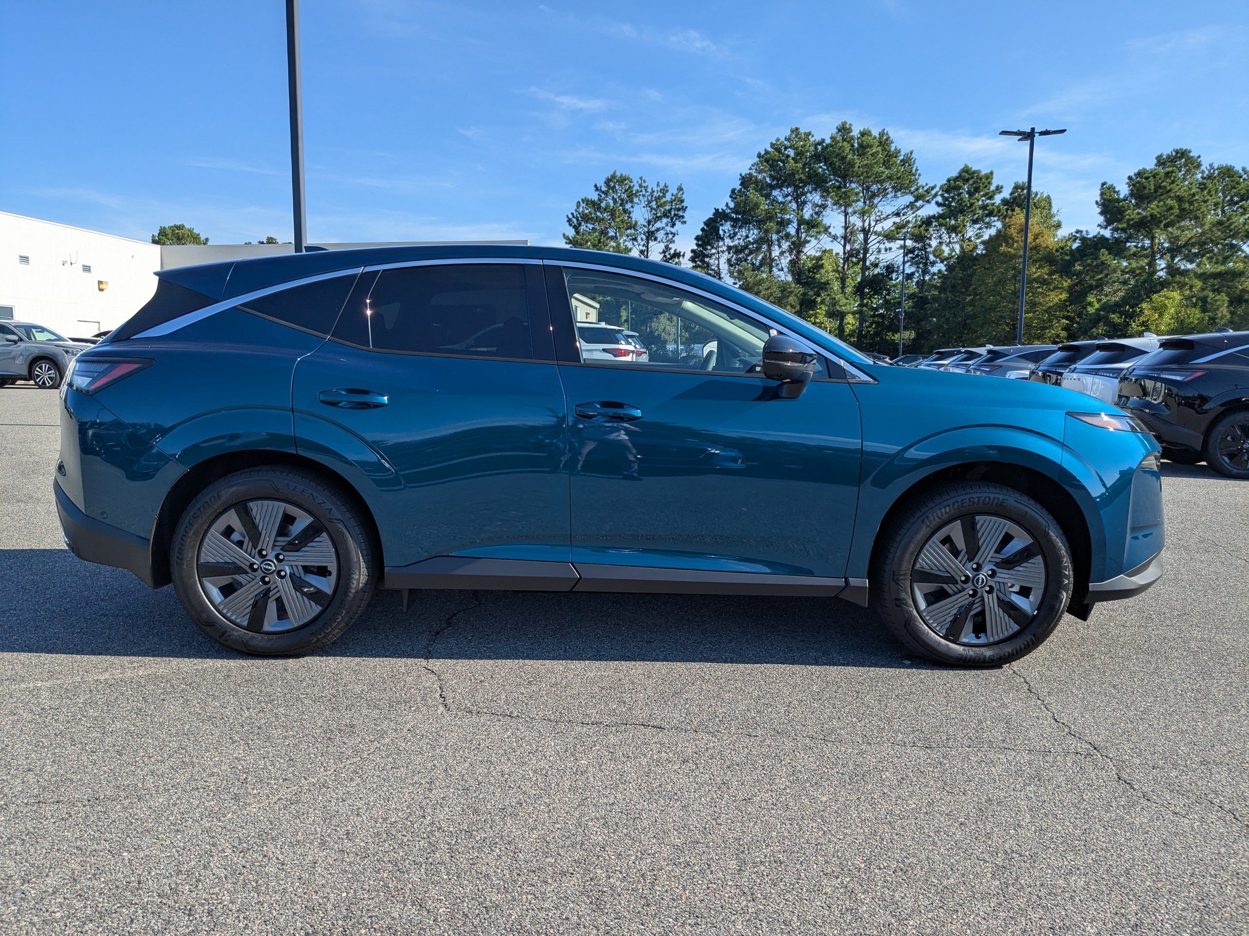 2025 Nissan Murano SL - Photo 3