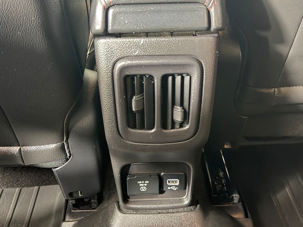 Used 2018 White Jeep Trailhawk image 16