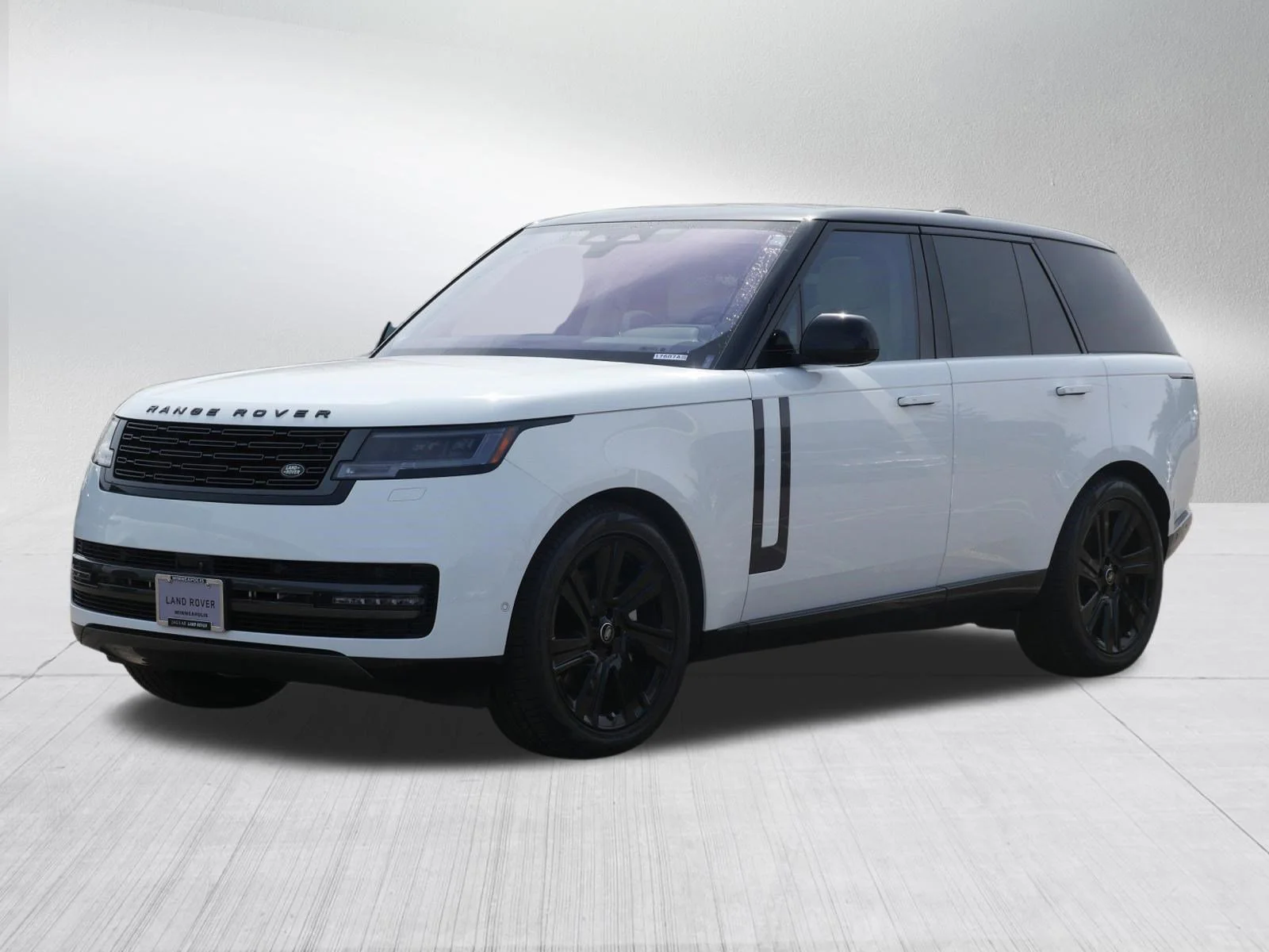 2023 Land Rover Range Rover 3.0 SE SWB's photo