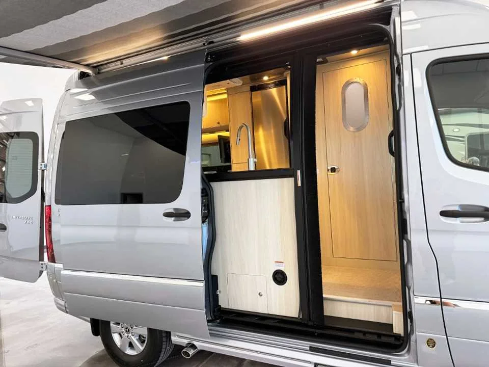 New 2026 SILVER AIRSTREAM  image 7