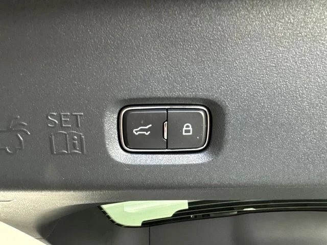 New 2026 Oxford White Ford Active image 20