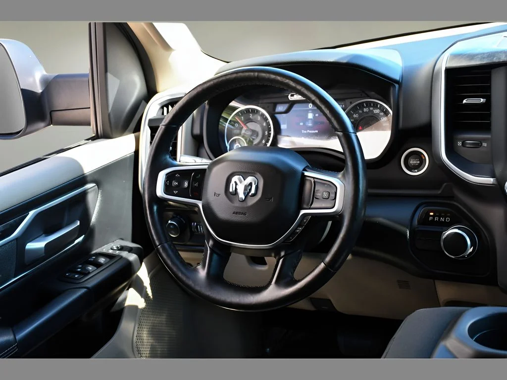 Used 2019 Bright White Clearcoat Ram Big Horn/Lone Star image 16