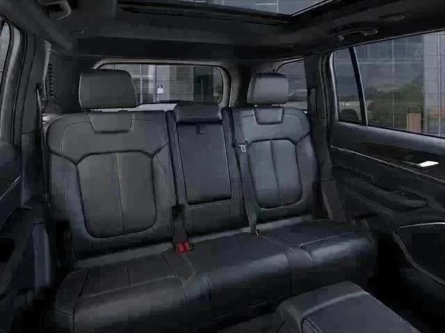 New 2026 Silver Zynith Exterior Paint Jeep Limited image 50