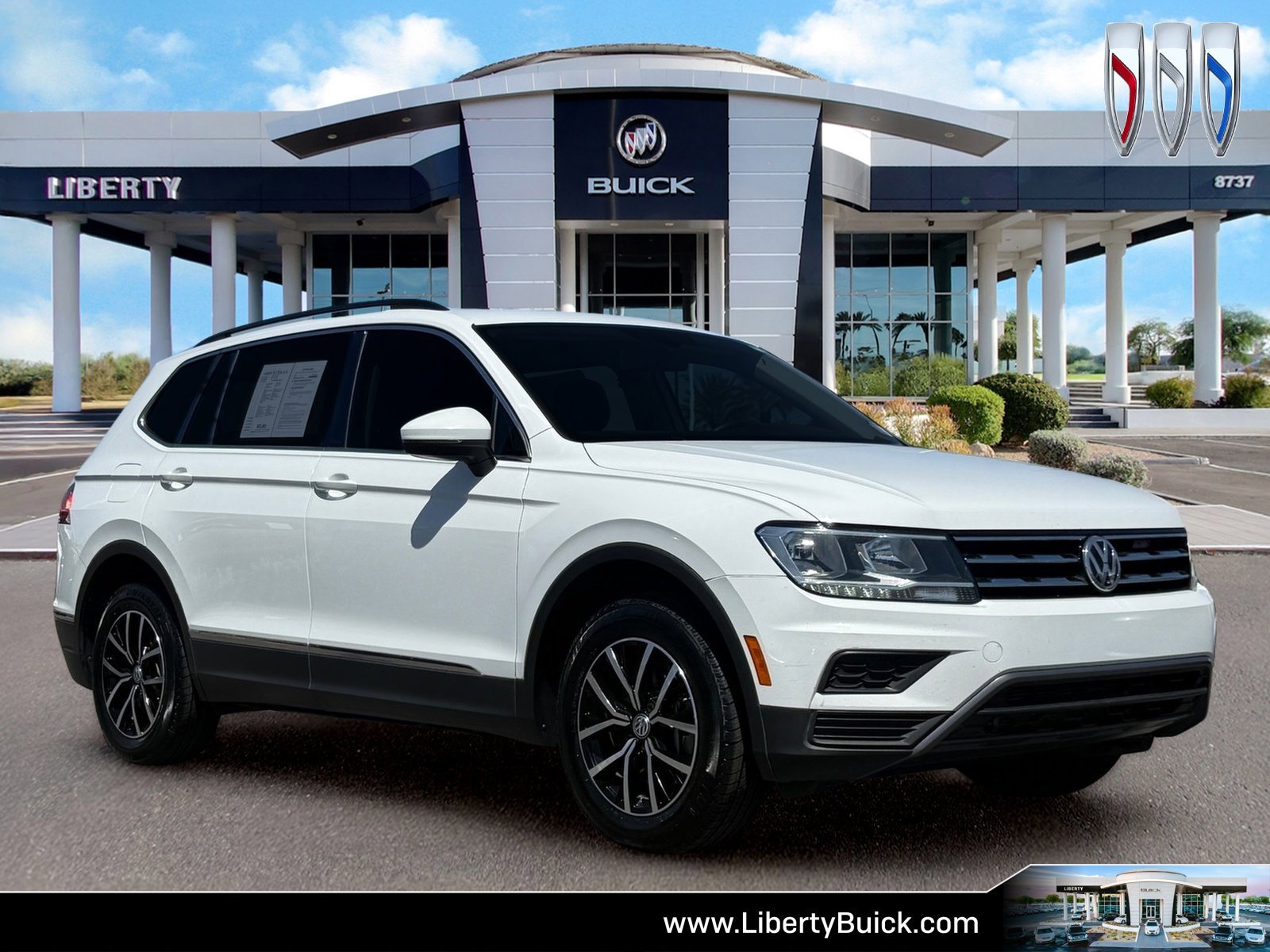 2021 Volkswagen Tiguan 2.0T SE's photo