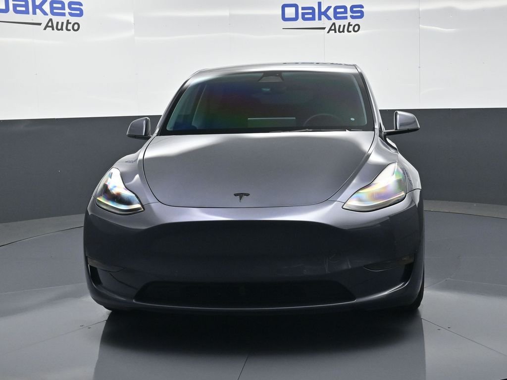 Used 2022 Midnight Silver Metallic Tesla Performance image 4