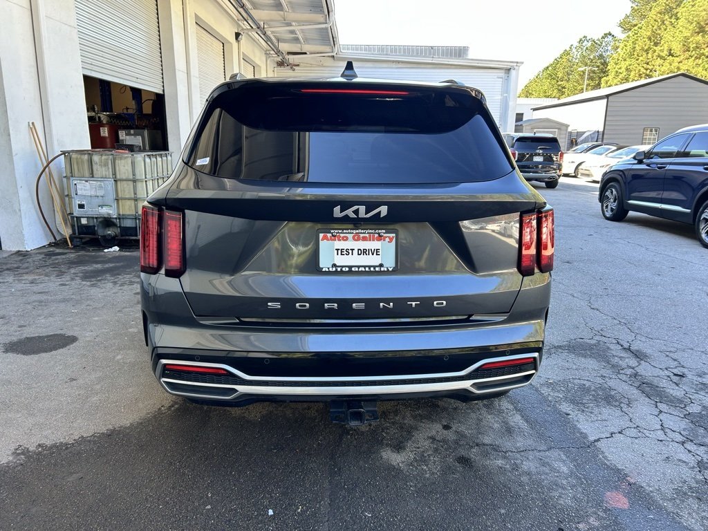 2022 Kia Sorento EX photo 3