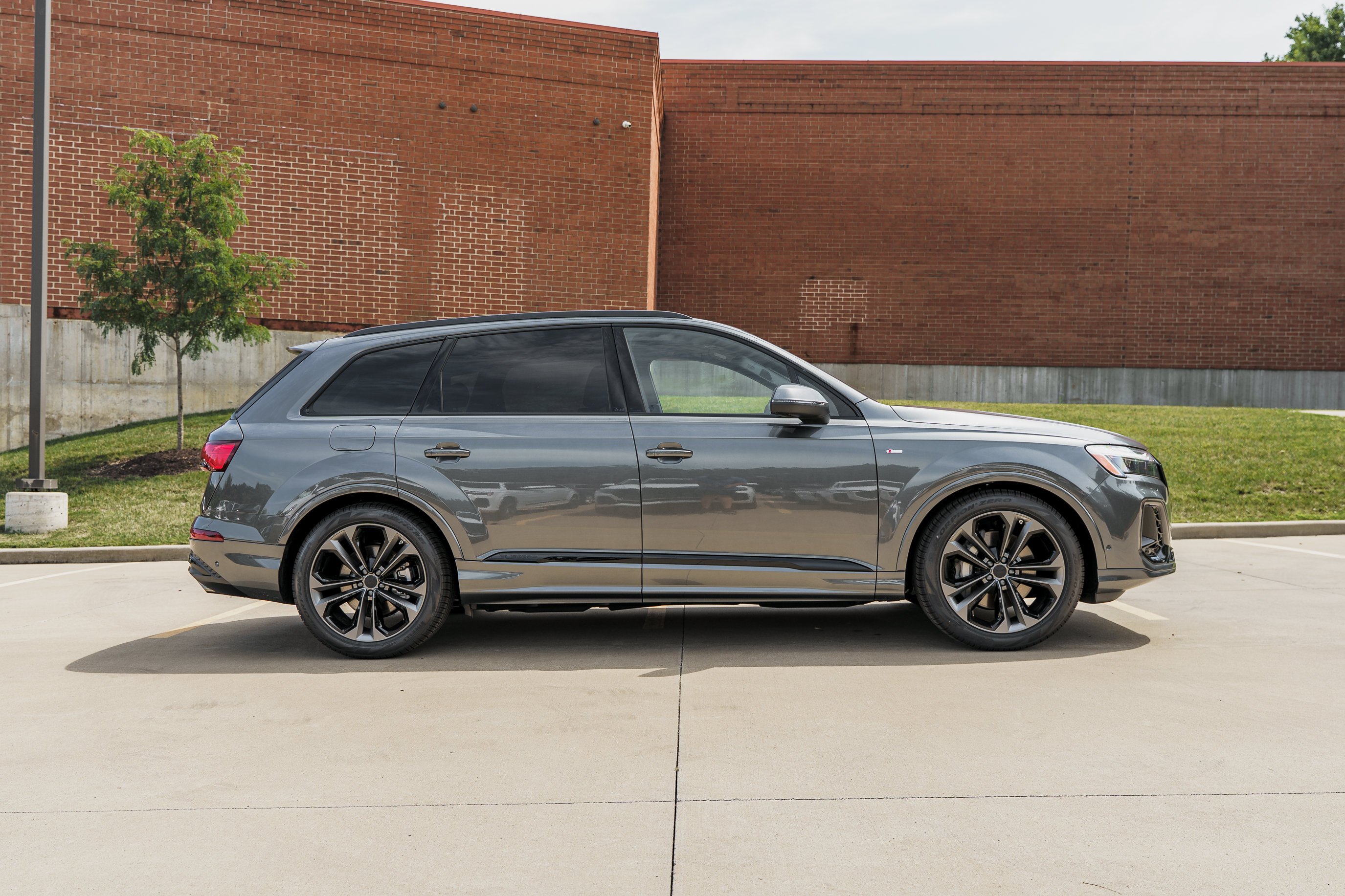 New 2026 DAYTONA GRAY Audi S line Premium Plus image 3
