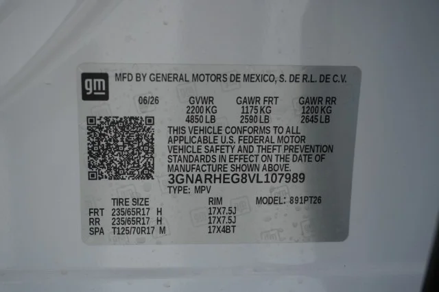 New 2027 Summit White Chevrolet LT image 35
