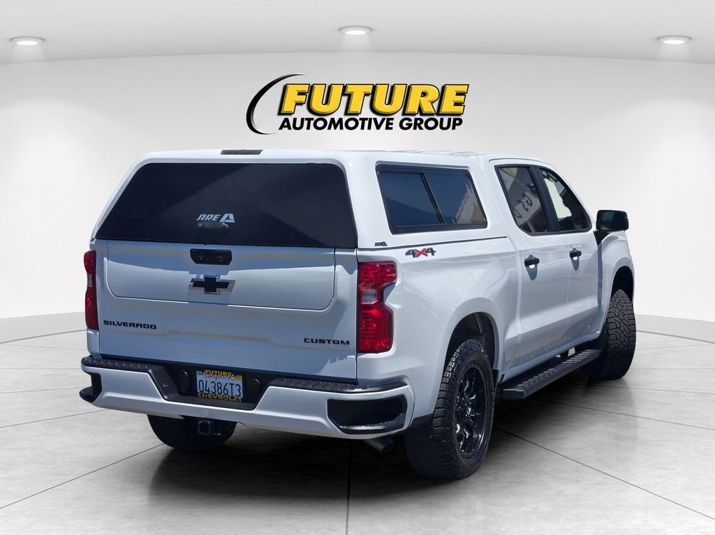 Used 2023 White Chevrolet Custom image 4