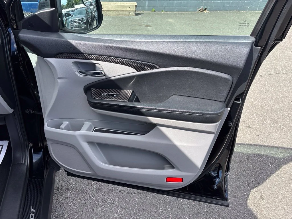 Used 2021 Black Honda EX image 28