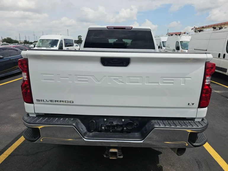 Used 2024 White Chevrolet LT image 5