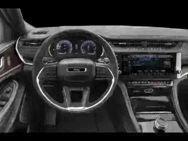 New 2026 Baltic Gray Metallic Clear-Coat Exterior Paint Jeep Laredo image 4