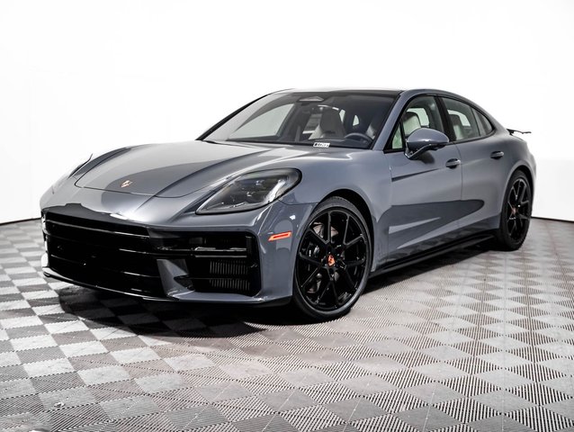 2026 Porsche Panamera GTS