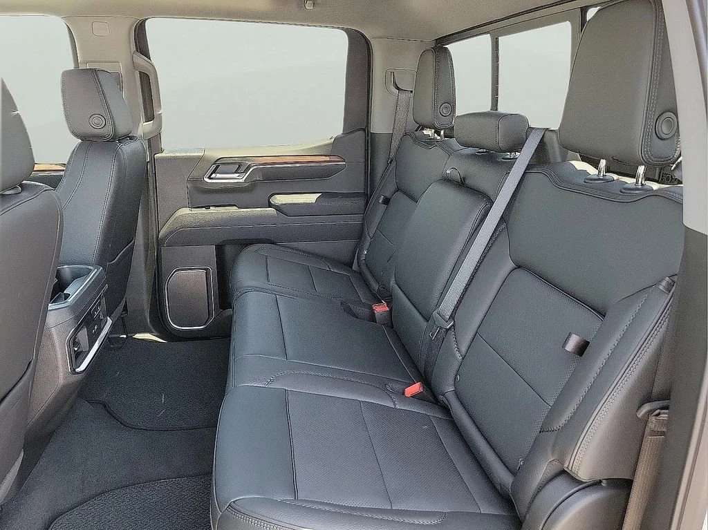 2026 GMC Sierra 1500 Denali - Photo 13