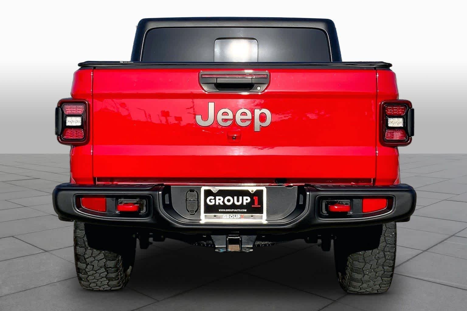 Certified Used 2023 Firecracker Red Clearcoat Jeep Rubicon image 5