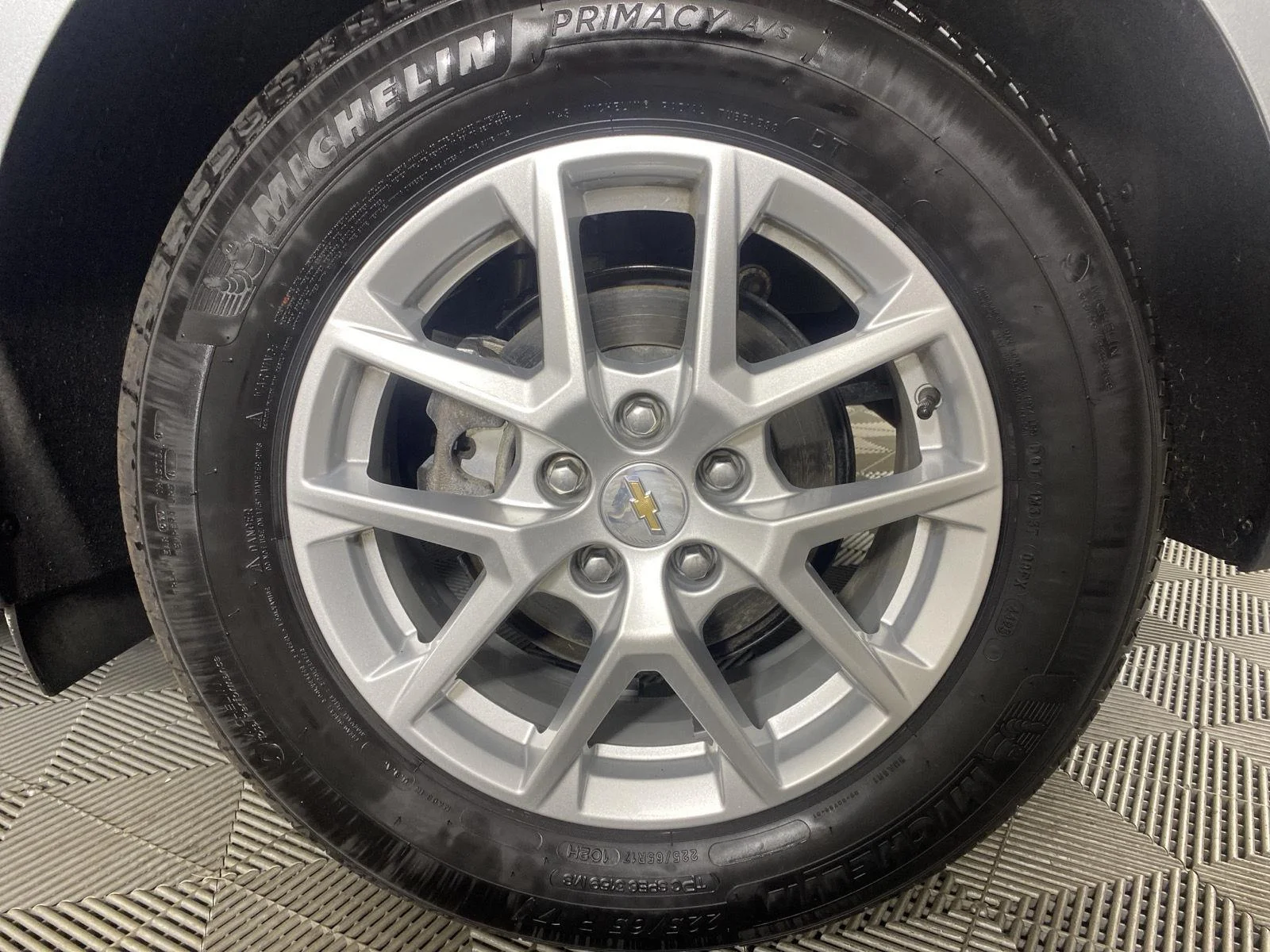 Used 2024 Sterling Gray Metallic Chevrolet LT image 9