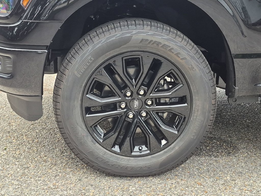 New 2026 Agate Black Metallic Ford XLT image 12