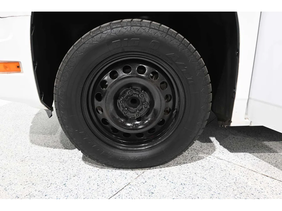Used 2014 WHITE VPG DX Mobility Handicap Van image 12
