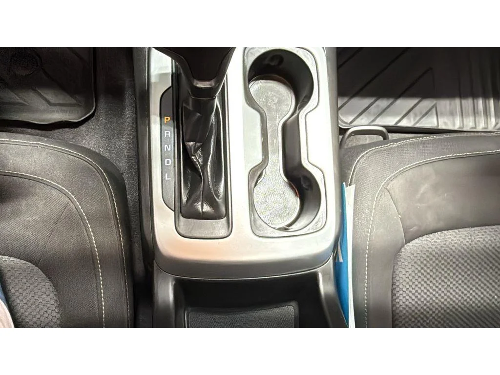 Used 2020 Summit White Chevrolet LT image 29