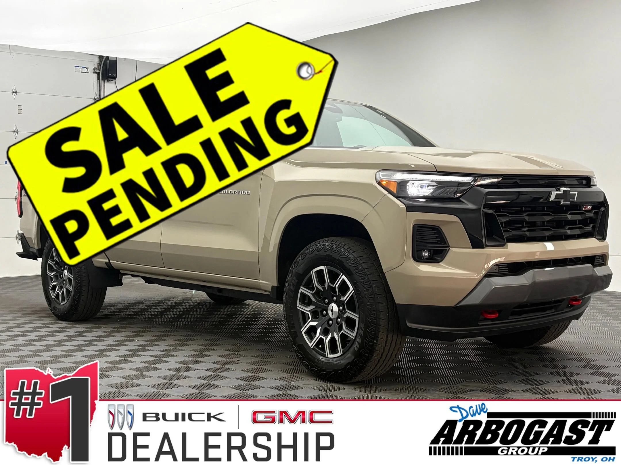 Used 2023 Sand Dune Metallic Chevrolet Z71 image 1