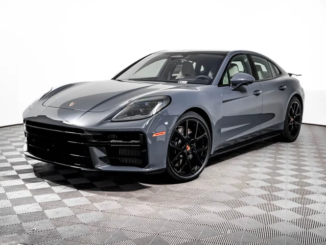 2026 Porsche Panamera GTS
