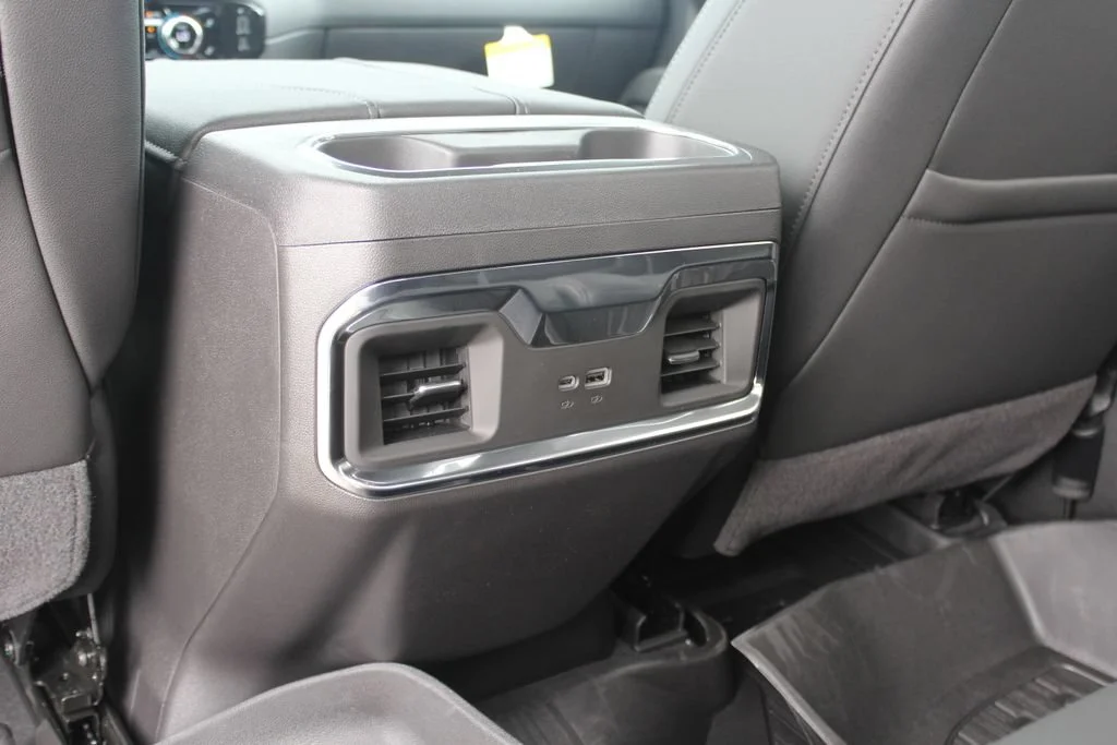 New 2026 Onyx Black GMC Elevation image 11