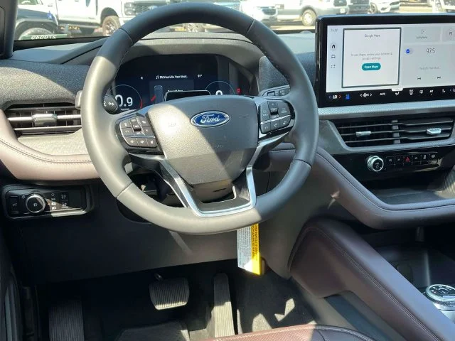New 2027 White Ford Platinum image 12