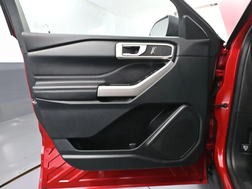 Certified Used 2023 Red Ford XLT image 19