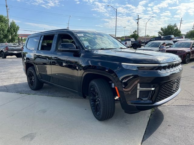 New 2026 High Gloss Black Exterior Paint Jeep Limited Reserve image 4