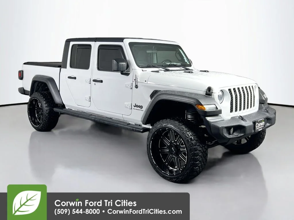 2020 Jeep Gladiator Sport S's photo