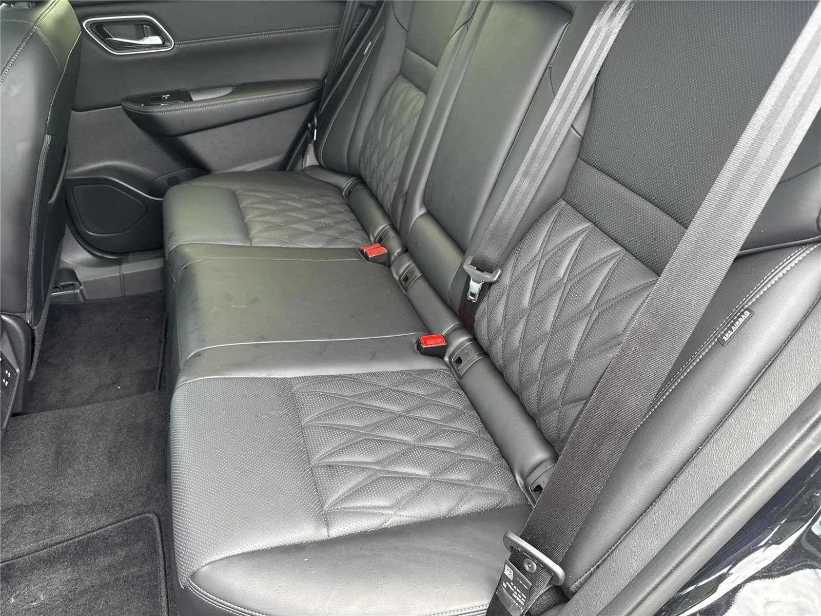 Used 2026 Super Black Nissan Platinum image 31