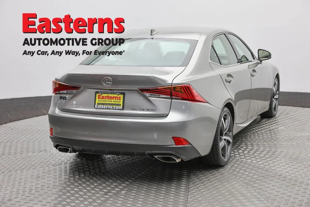 Used 2019 Silver Lexus 300 image 5