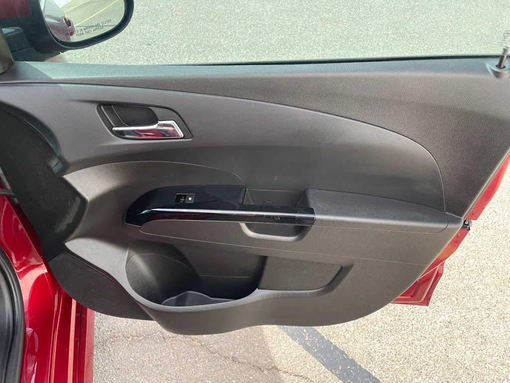 Used 2017 CAJUN RED TINTCOAT Chevrolet LT image 25