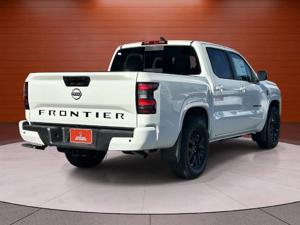 New 2027 Glacier White Nissan Crew Cab SV image 4