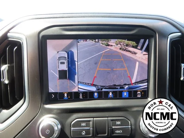 Used 2021 Black GMC AT4 image 32