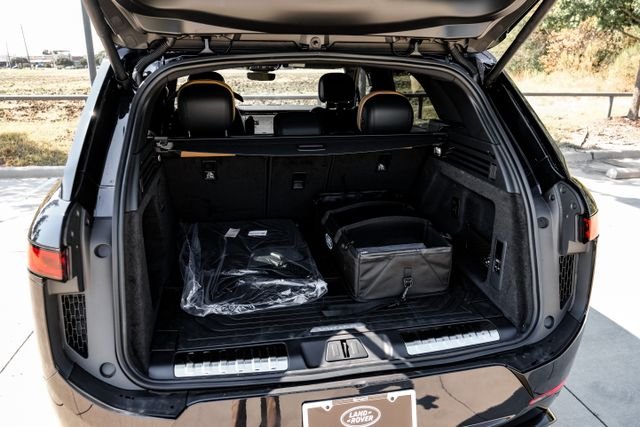 New 2026  Land Rover Dynamic SE image 63