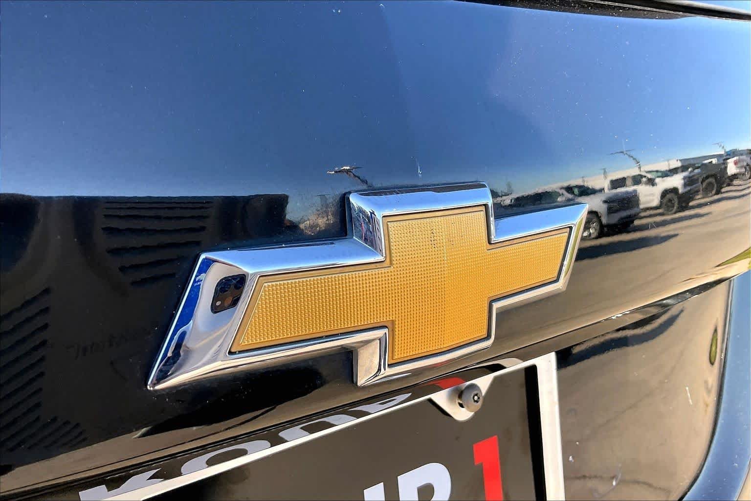 Used 2019 Mosaic Black Metallic Chevrolet LT image 31