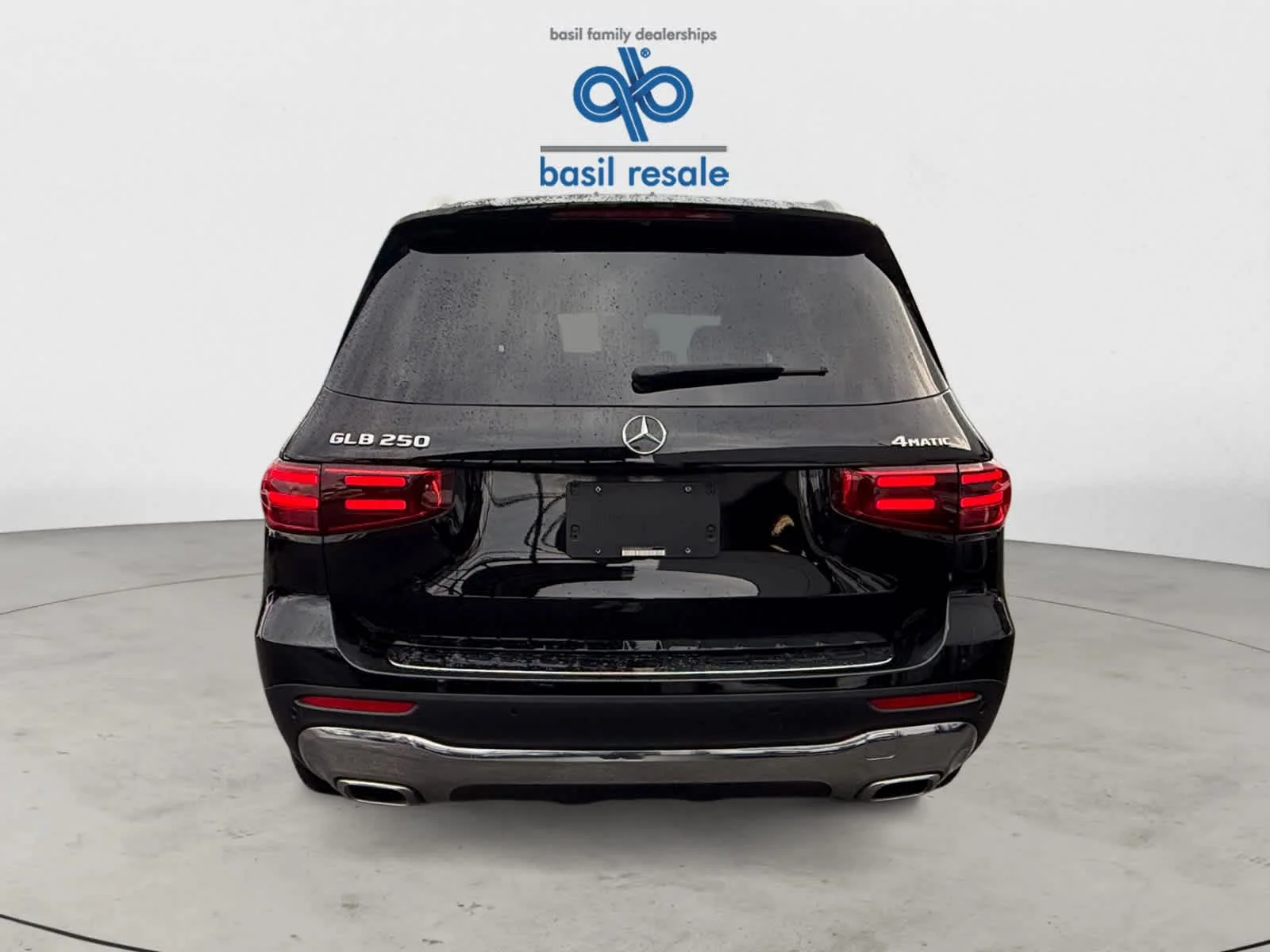 Used 2024 Night Black Mercedes-Benz GLB 250 image 5