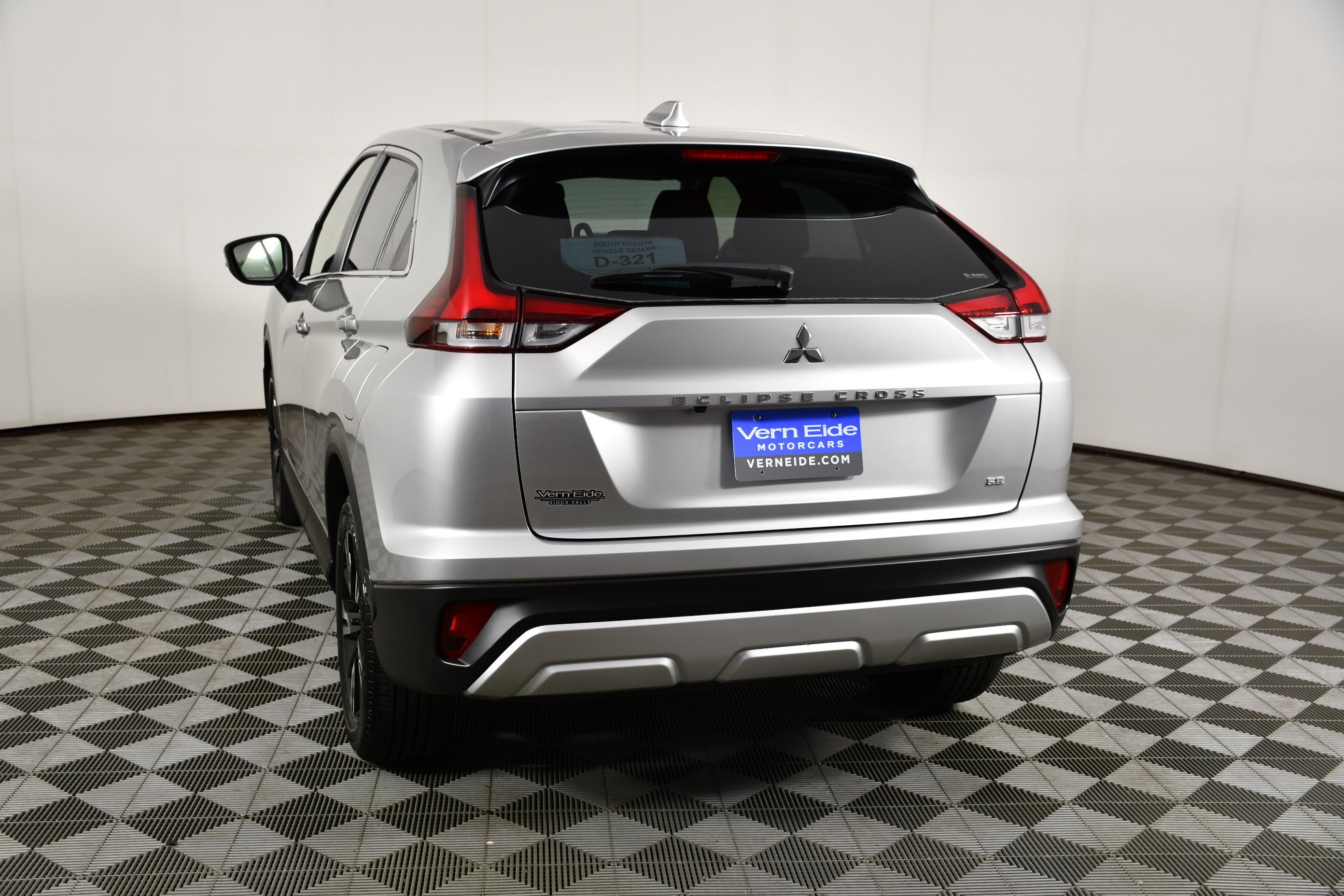 New 2026 Alloy Silver Metallic Mitsubishi SE 1.5T S-AWC image 7