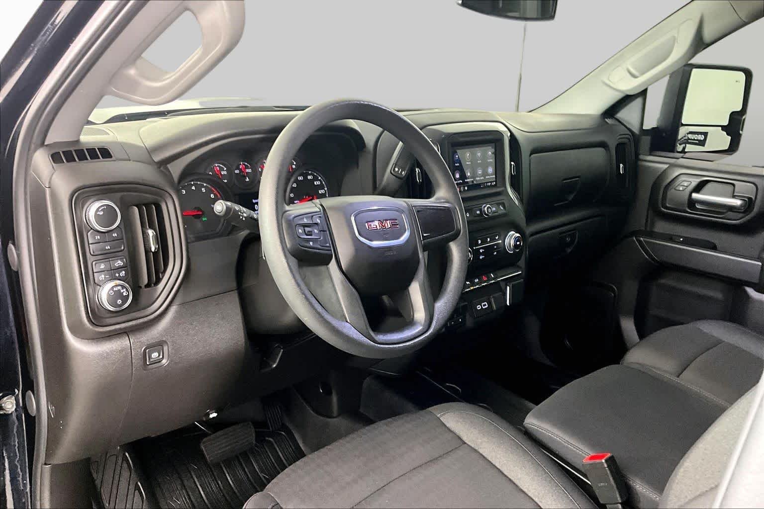 Used 2025 Onyx Black GMC Pro image 16